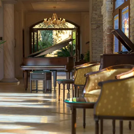 Antico Monastero Hotel 4*