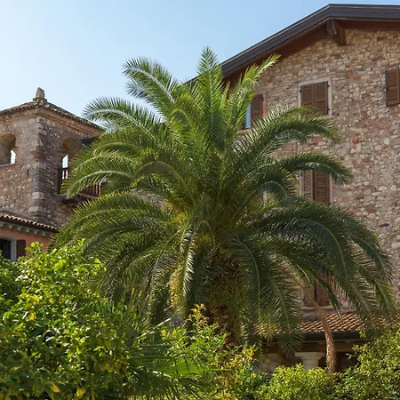 Hotel Antico Monastero 4*