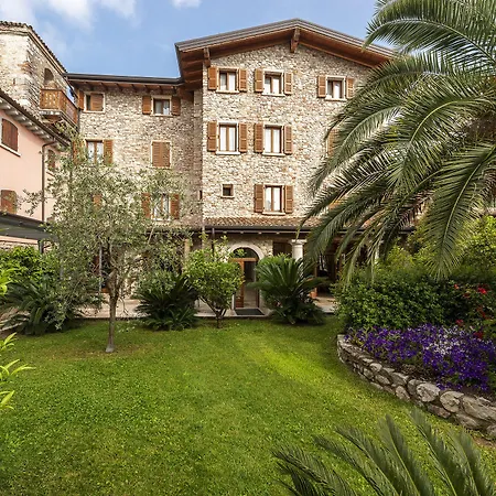 Antico Monastero 4*