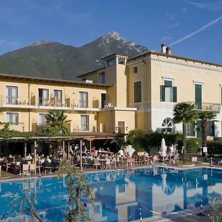 Antico Monastero Hotel 4*